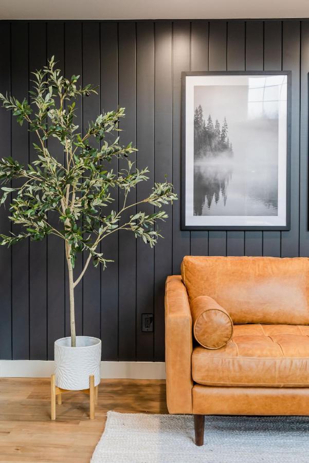 Riverside Retreat On Skagit River Concrete