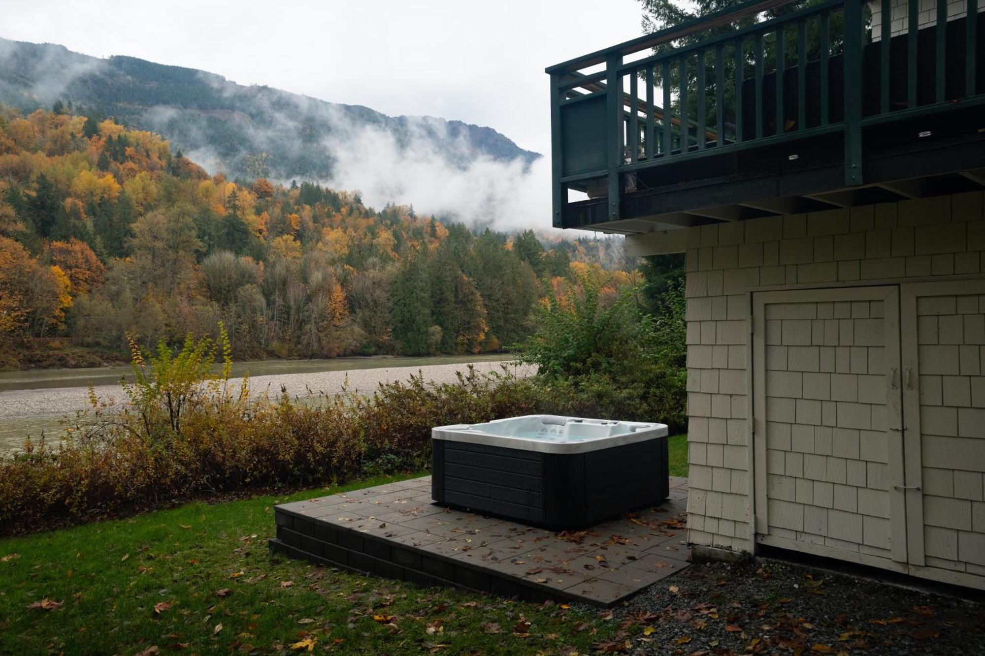 Holiday home Riverside Retreat On Skagit River Concrete