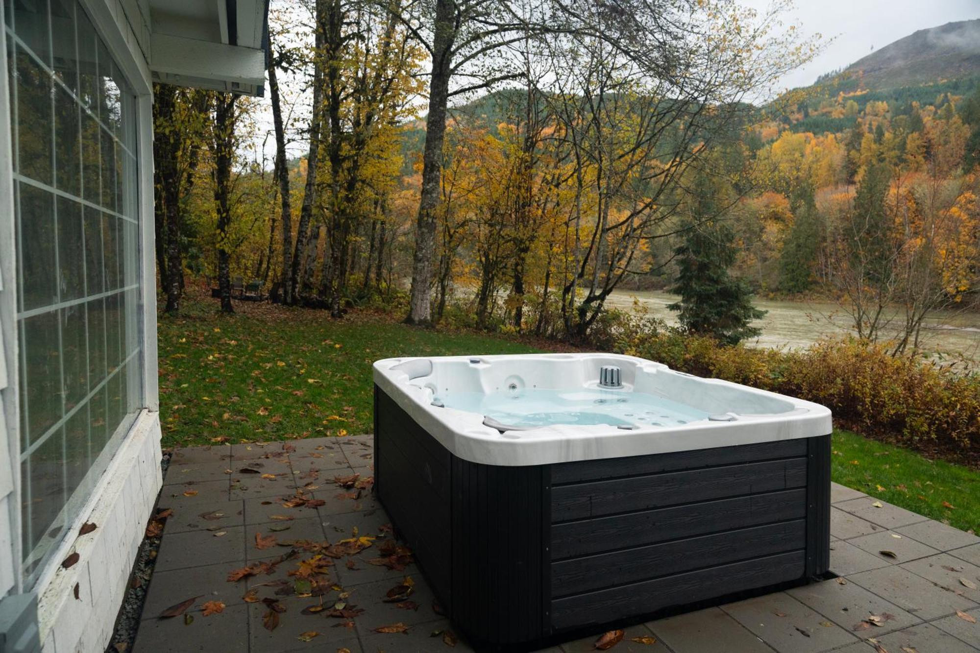 Holiday home Riverside Retreat On Skagit River Concrete