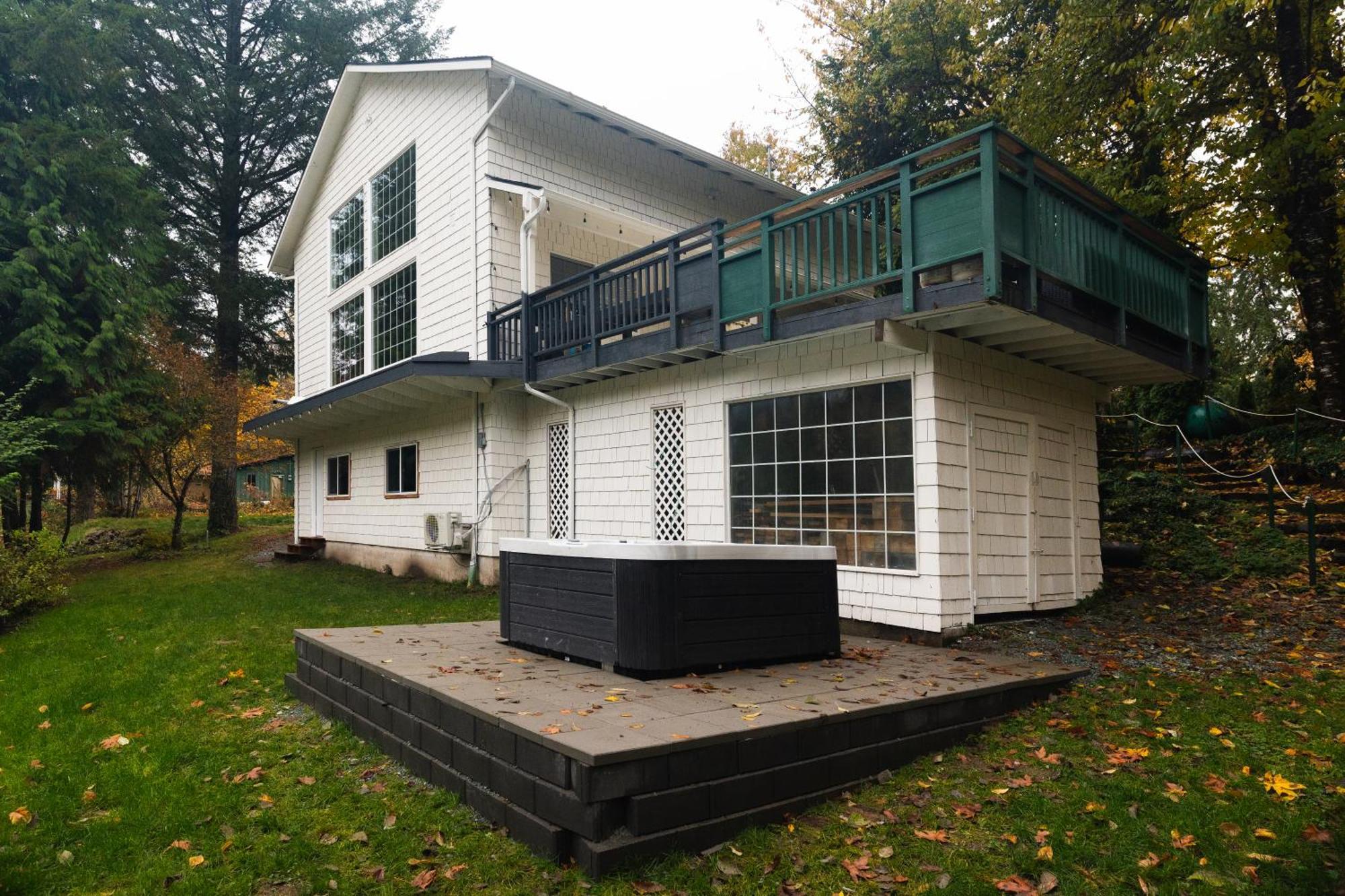 Riverside Retreat On Skagit River Holiday home *