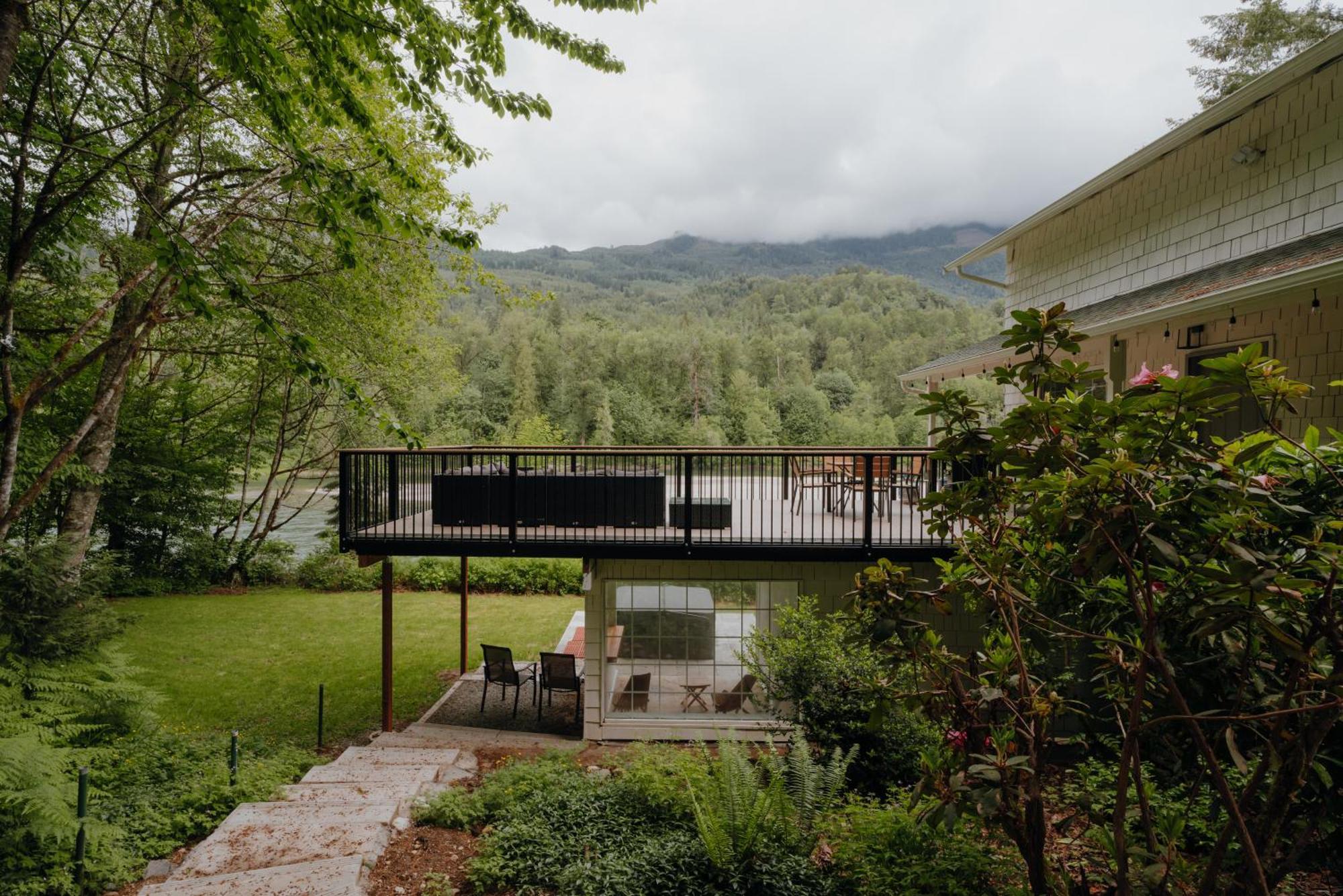 Holiday home Riverside Retreat On Skagit River